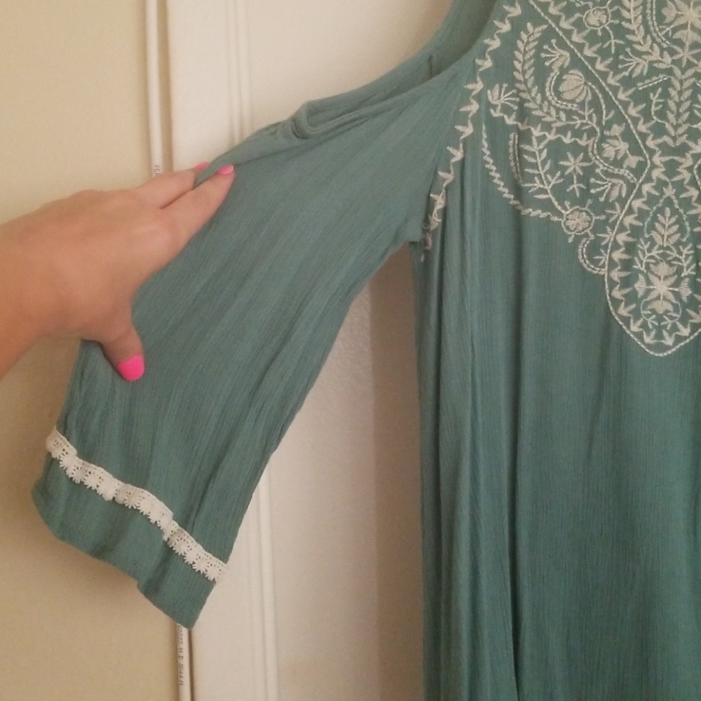 Blouse - Picture 2 of 2